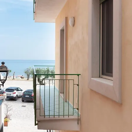 Seafrot Apartament_bellissimo Fronte Mare Appartement